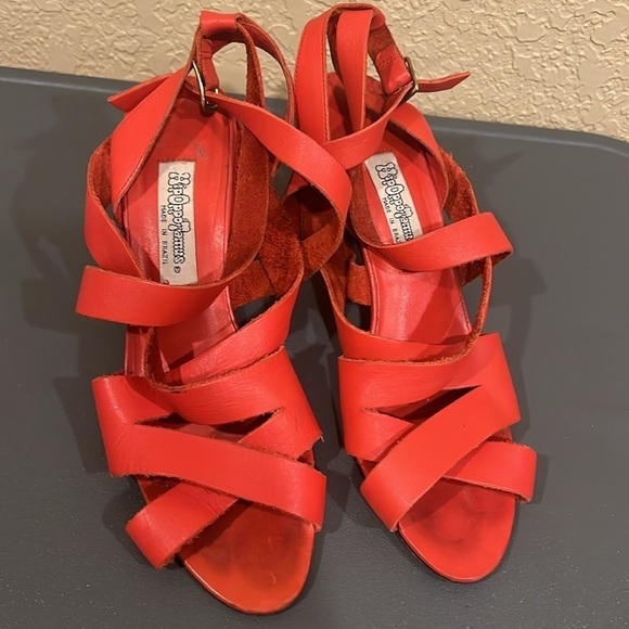 Vintage Hipoppotamus Red Leather Strappy Heels | Size 8.5M | Made in Brazil - Picture 9 of 10